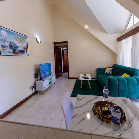 Appartamento Cosy And Accessible 1Br Penthouse With Terrace Nairobi Esterno foto