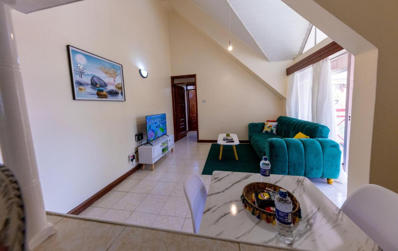 Cosy And Accessible 1br Penthouse With Terrace
