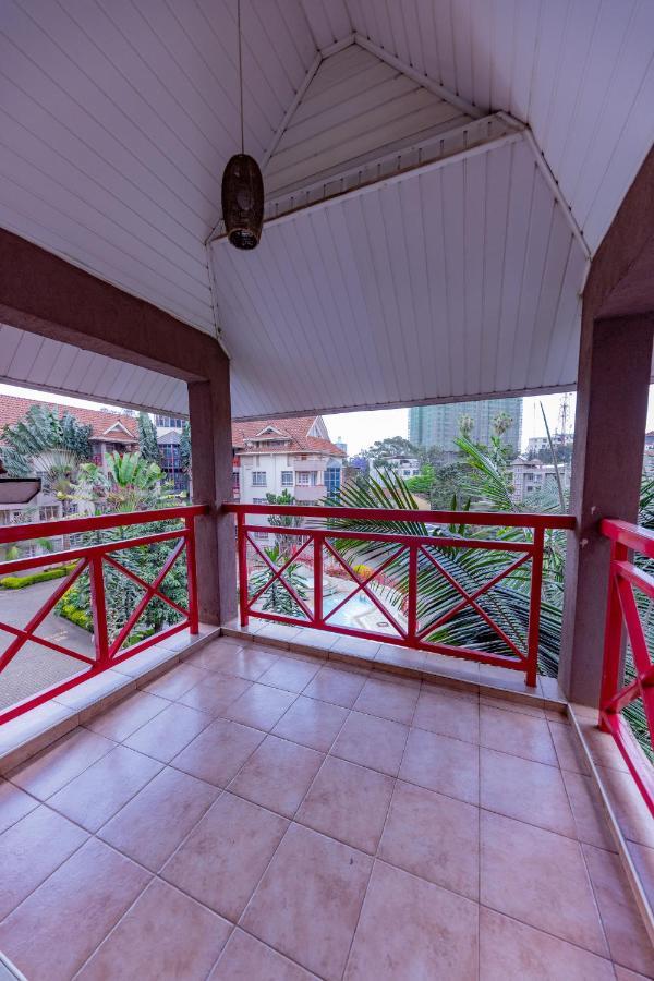 Cosy And Accessible 1br Penthouse With Terrace Appartement