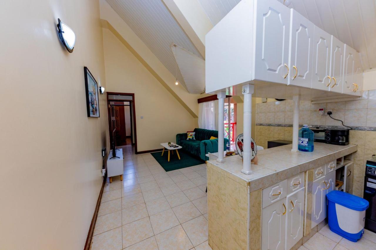 Cosy And Accessible 1br Penthouse With Terrace *