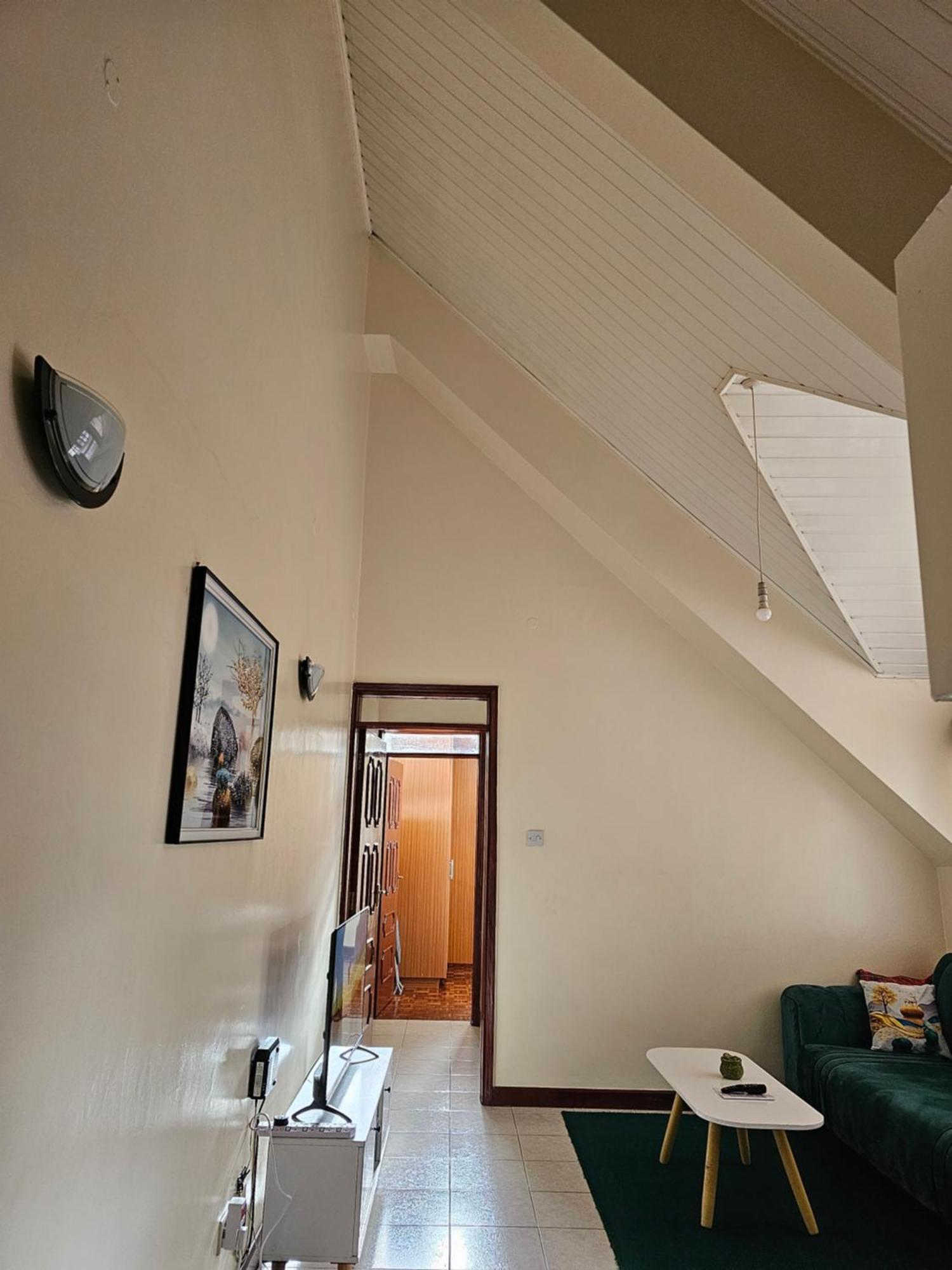 Cosy And Accessible 1br Penthouse With Terrace * Nairobi